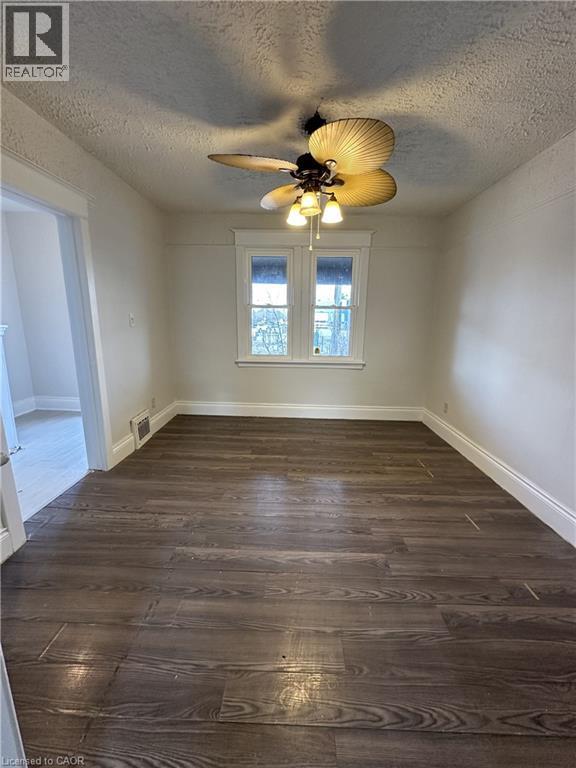 31 Mckinstry Street, Hamilton, Ontario  L8L 6C2 - Photo 3 - 40816198