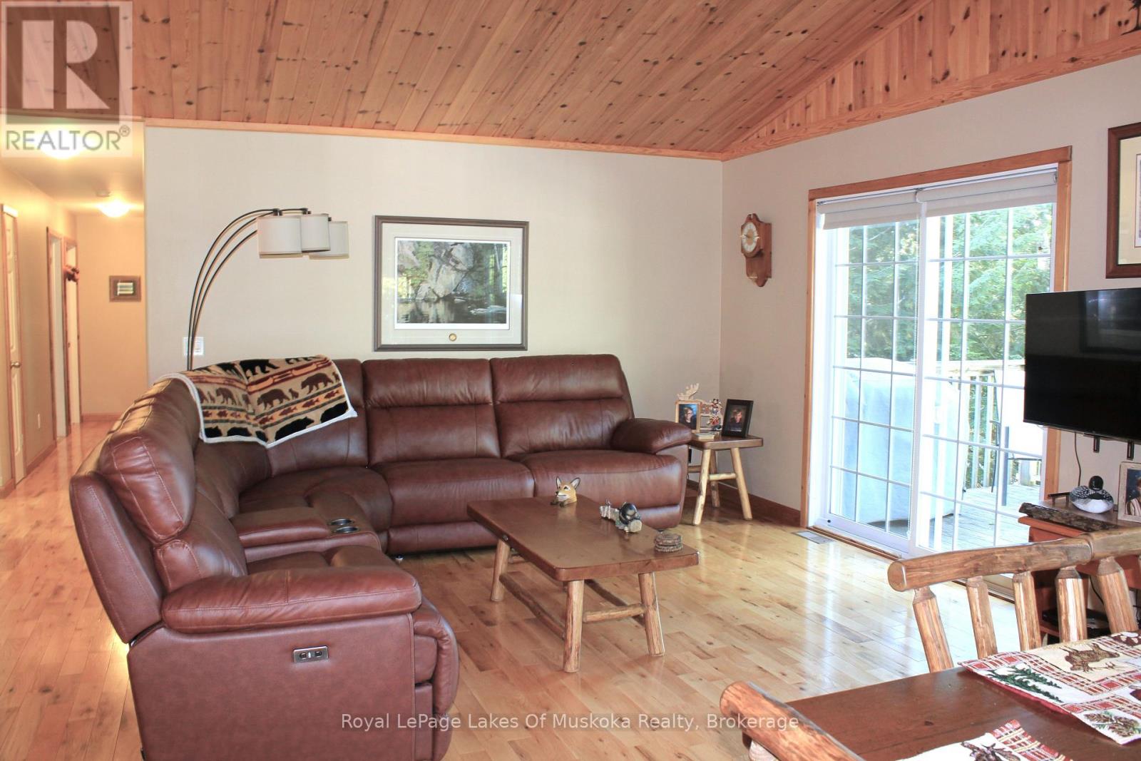 340 Wurm Road, Magnetawan, Ontario  P0A 1P0 - Photo 15 - X12938092