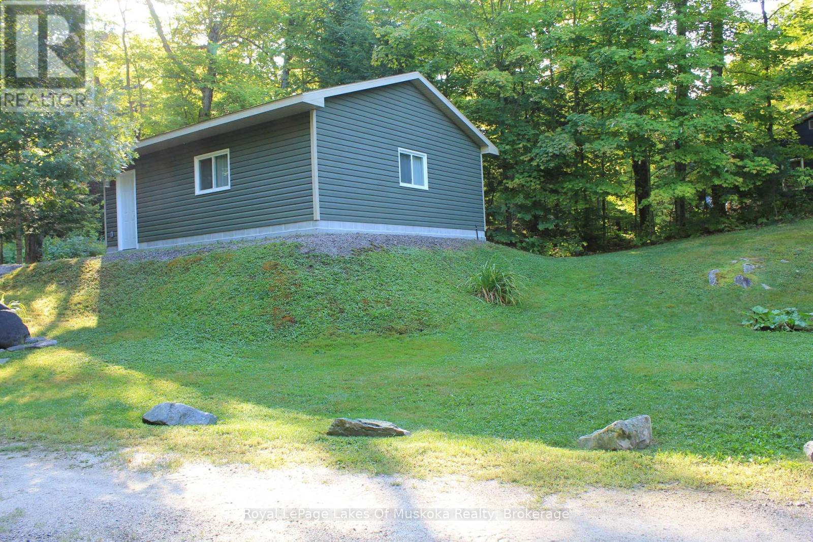340 Wurm Road, Magnetawan, Ontario  P0A 1P0 - Photo 9 - X12938092