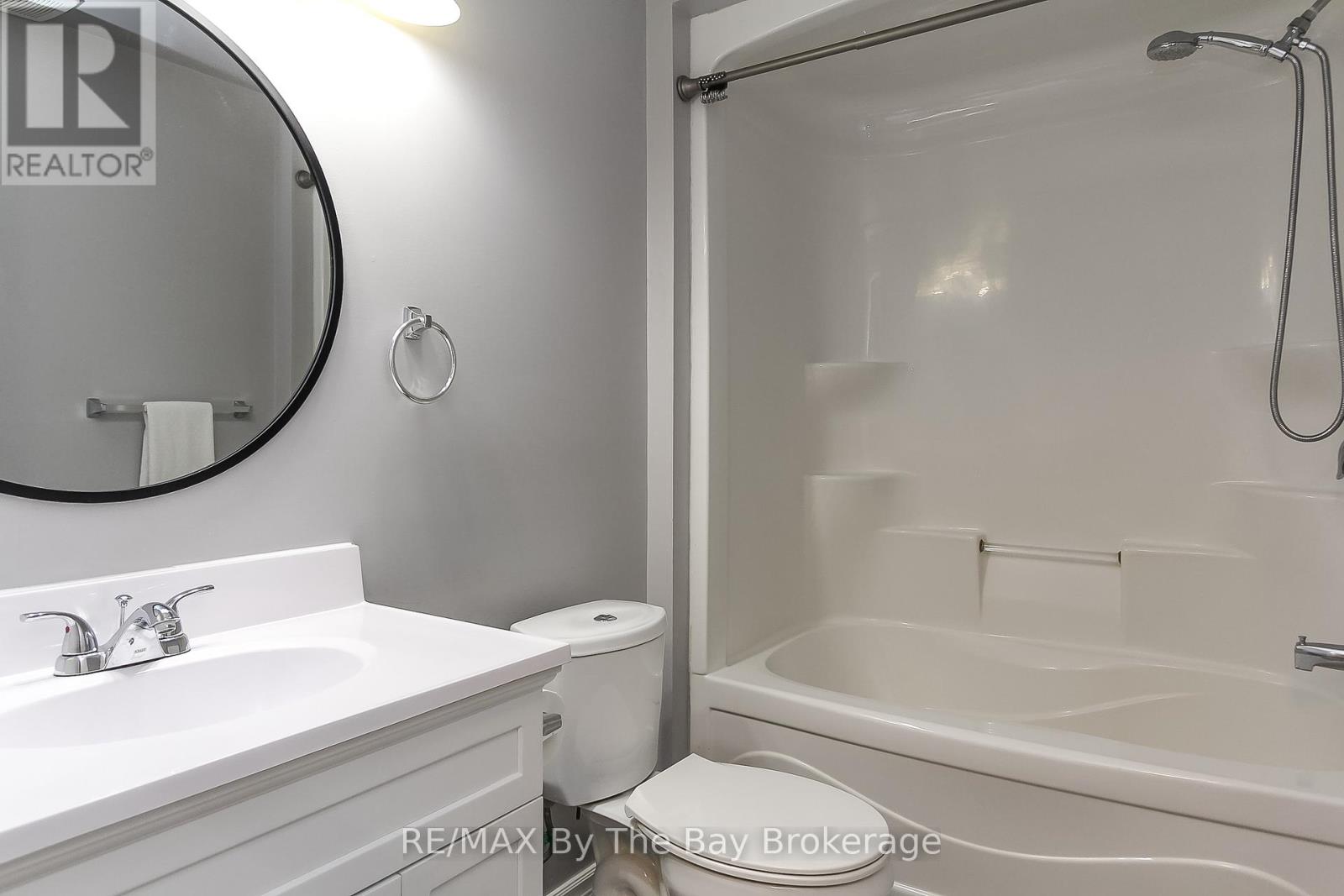 99 Lily Drive, Wasaga Beach, Ontario  L9Z 2Z2 - Photo 47 - S12938126