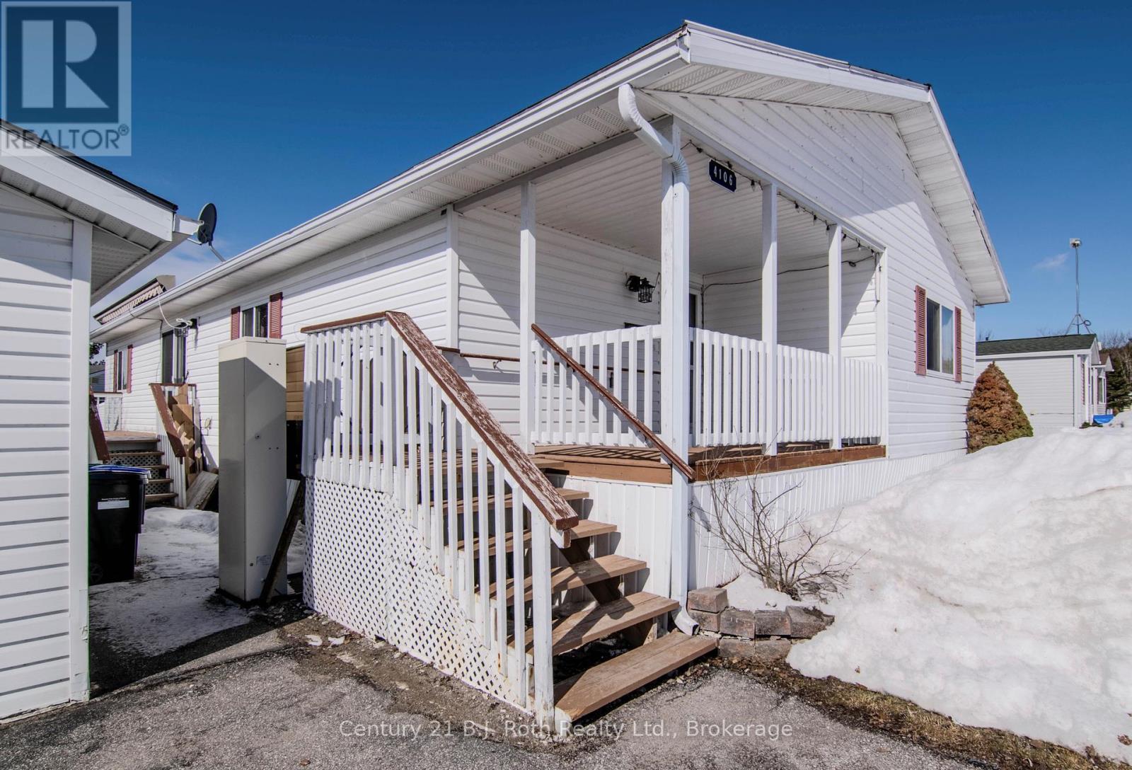 4106 Lynn Street, Severn, Ontario  L3V 6H4 - Photo 2 - S12938240