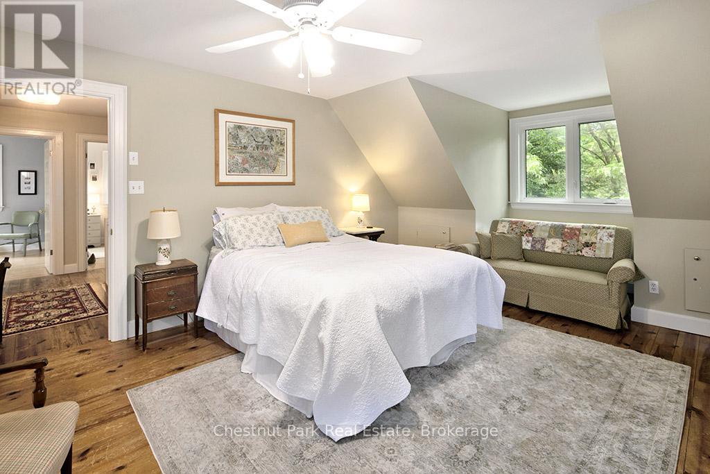 114 Clark Street, Blue Mountains, Ontario  N0H 1J0 - Photo 19 - X12938276