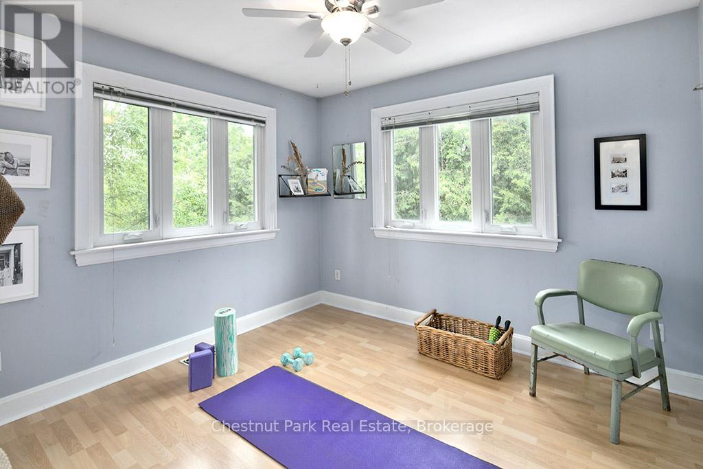 114 Clark Street, Blue Mountains, Ontario  N0H 1J0 - Photo 23 - X12938276