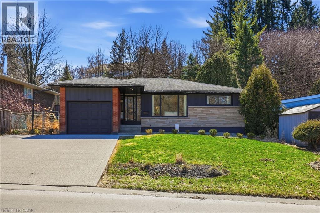 84 PLEASANT Avenue, Dundas, Ontario