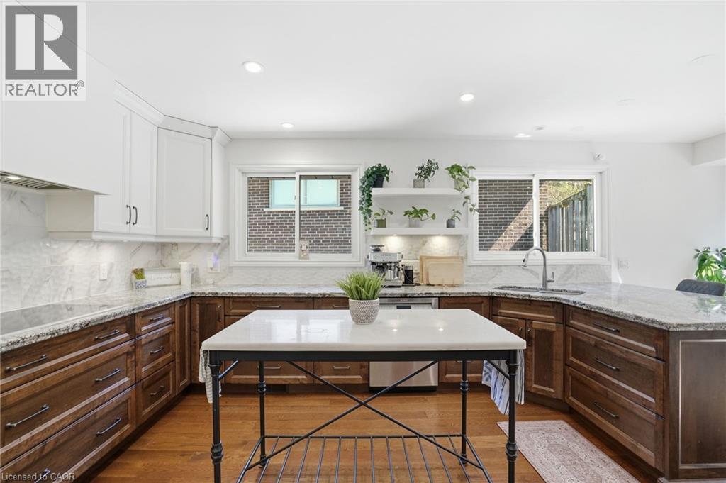 84 Pleasant Avenue, Dundas, Ontario  L9H 3T4 - Photo 15 - 40816330