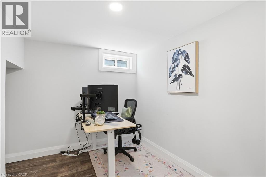 84 Pleasant Avenue, Dundas, Ontario  L9H 3T4 - Photo 28 - 40816330