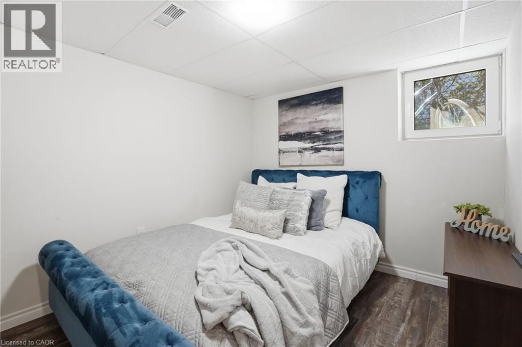 84 Pleasant Avenue, Dundas, Ontario  L9H 3T4 - Photo 32 - 40816330