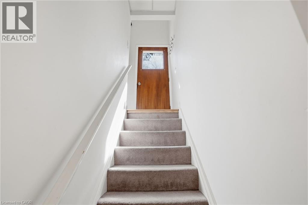 84 Pleasant Avenue, Dundas, Ontario  L9H 3T4 - Photo 37 - 40816330