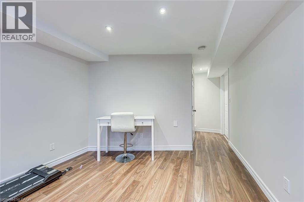 129 Harnesworth Crescent, Waterdown, Ontario  L8B 0J5 - Photo 20 - 40813824