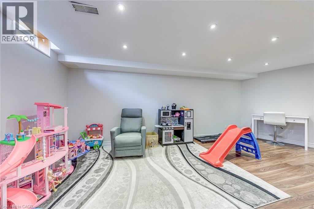 129 Harnesworth Crescent, Waterdown, Ontario  L8B 0J5 - Photo 21 - 40813824