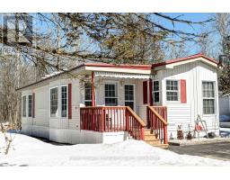 22 PRINCE CHARLES AVENUE, Springwater, Ontario