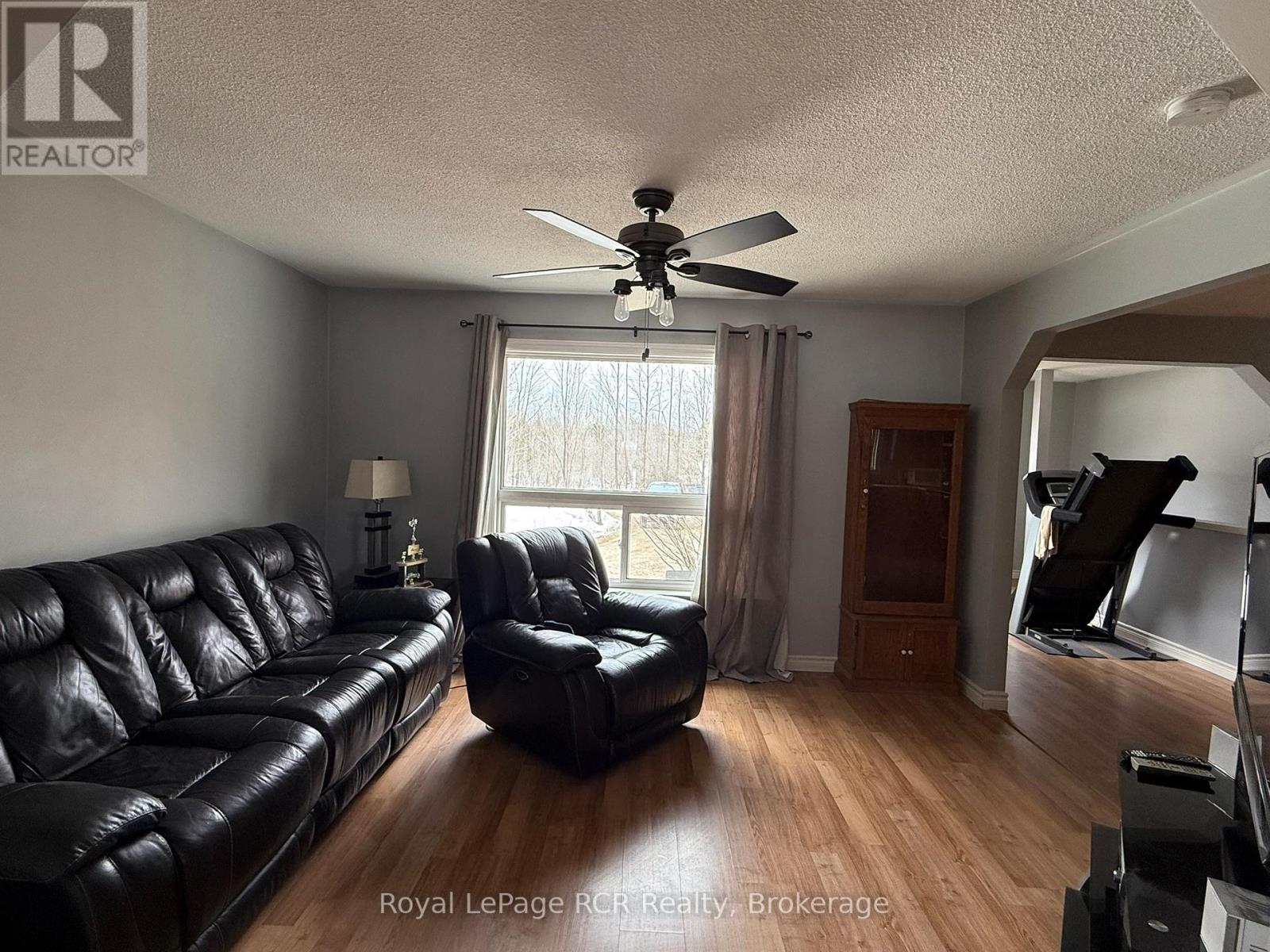 573433 Boot Jack Ranch Road, West Grey, Ontario  N0C 1K0 - Photo 7 - X12940142