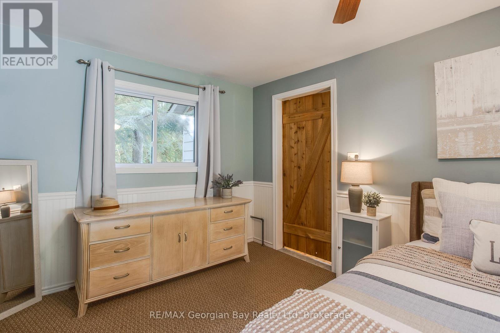 369 Tiny Beaches Road S, Tiny, Ontario  L0L 2J0 - Photo 15 - S12940476