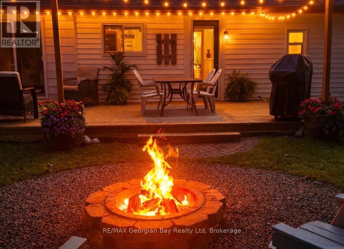 369 Tiny Beaches Road S, Tiny, Ontario  L0L 2J0 - Photo 25 - S12940476