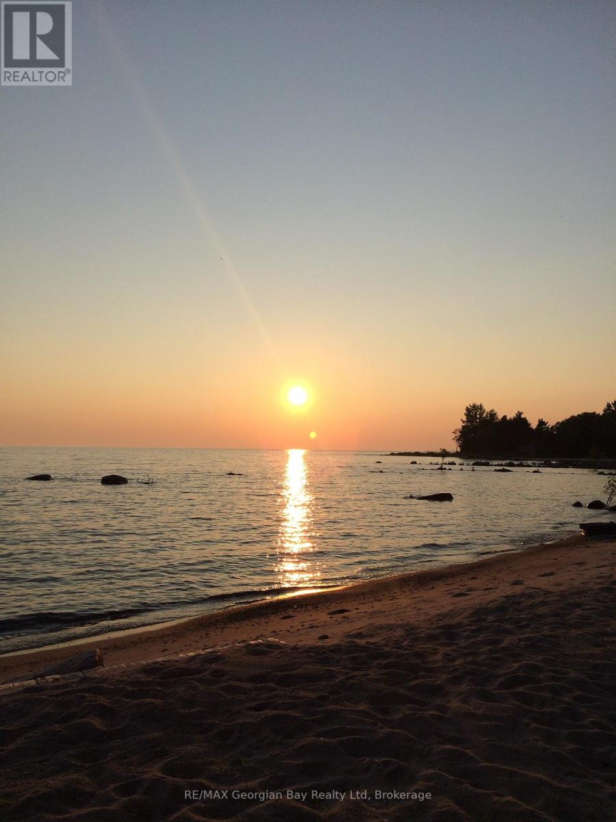 369 Tiny Beaches Road S, Tiny, Ontario  L0L 2J0 - Photo 26 - S12940476