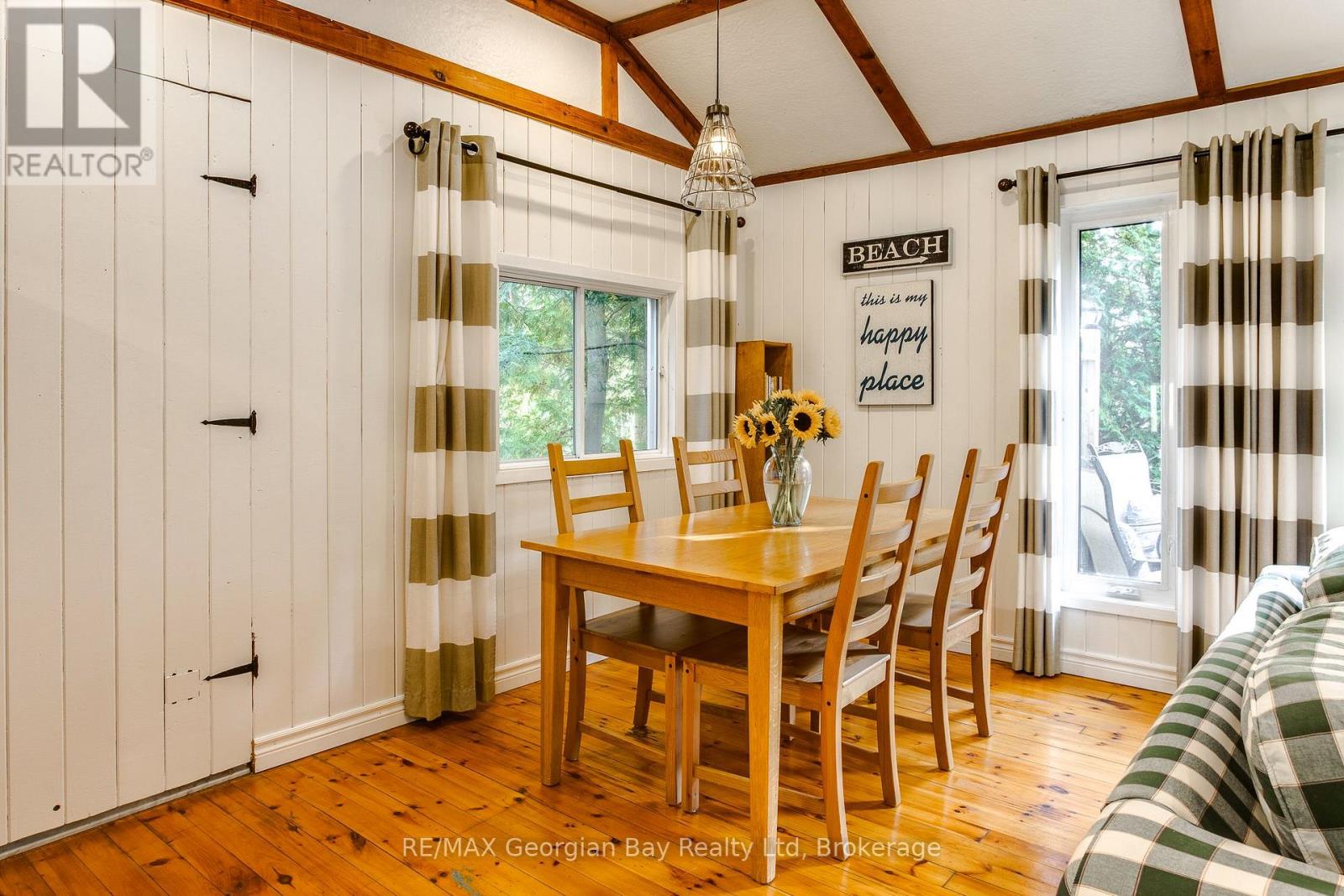 369 Tiny Beaches Road S, Tiny, Ontario  L0L 2J0 - Photo 9 - S12940476