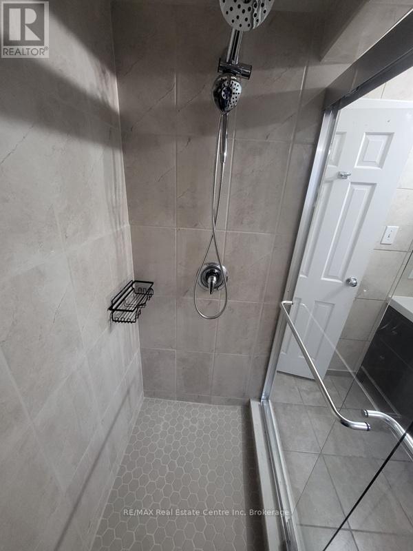 9 Sanderson Drive, Guelph, Ontario  N1H 6T7 - Photo 24 - X12940300