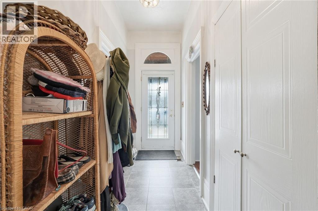 56 Victoria Street, Brantford, Ontario  N3S 3K2 - Photo 4 - 40812624