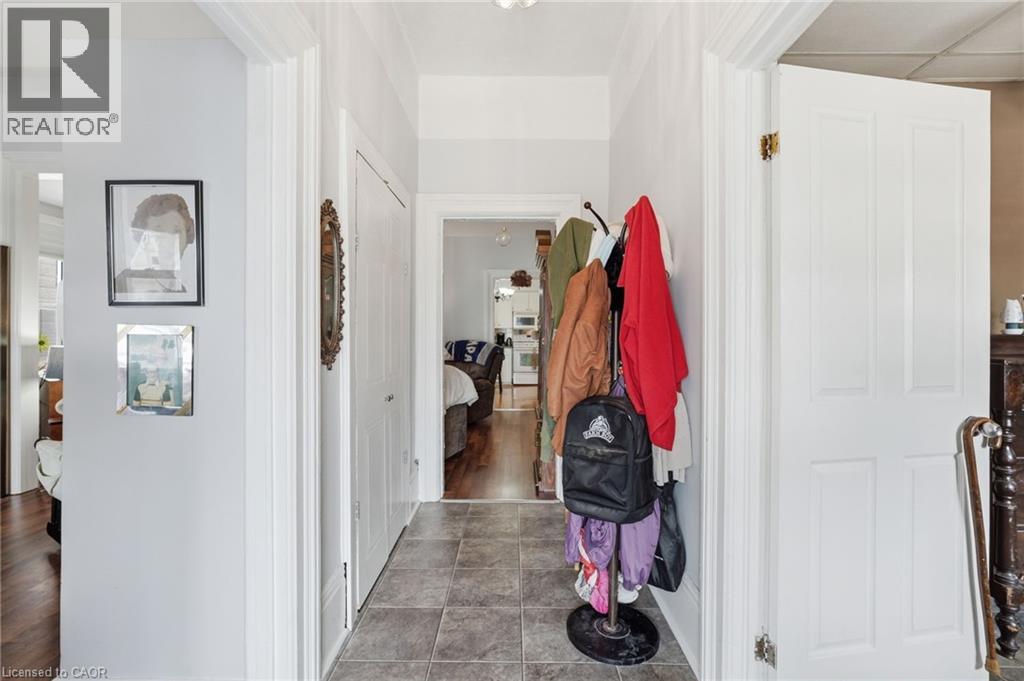 56 Victoria Street, Brantford, Ontario  N3S 3K2 - Photo 5 - 40812624