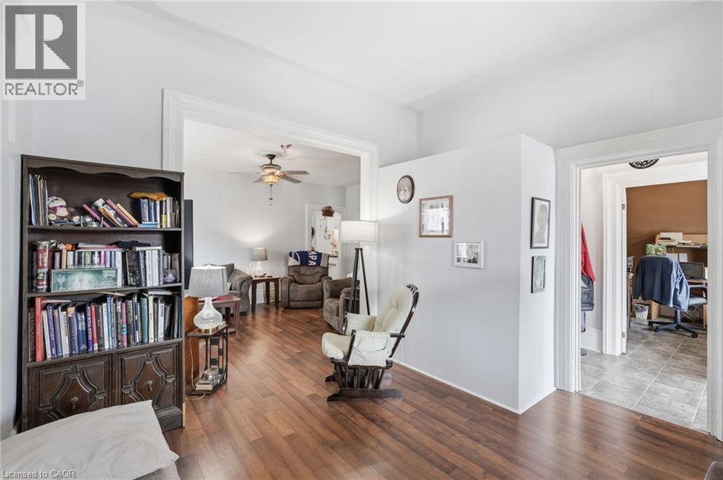 56 Victoria Street, Brantford, Ontario  N3S 3K2 - Photo 7 - 40812624