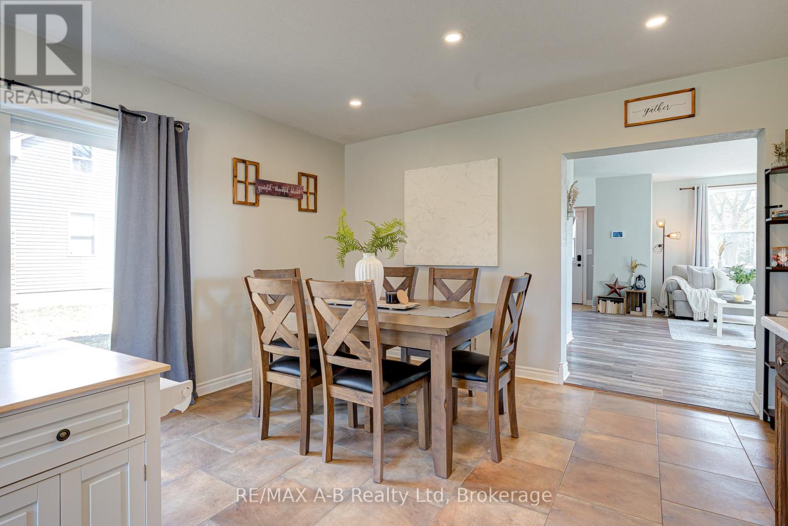 162 St Andrews Street, West Perth, Ontario  N0K 1N0 - Photo 27 - X12941024