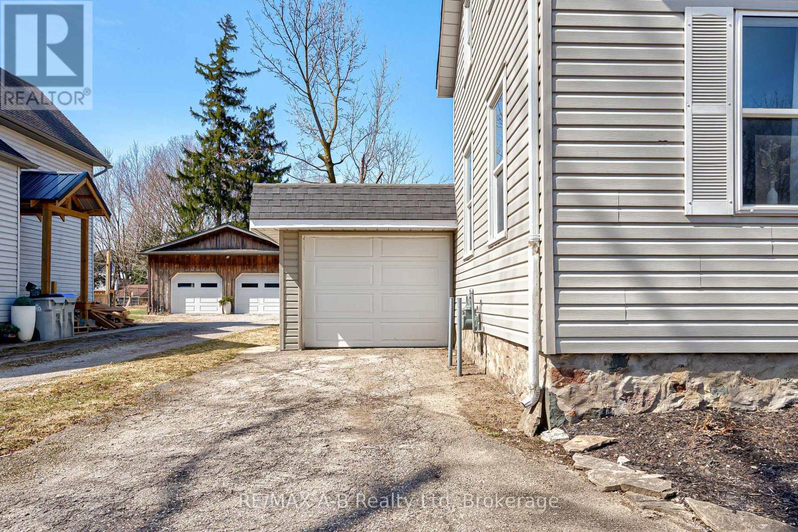 162 St Andrews Street, West Perth, Ontario  N0K 1N0 - Photo 4 - X12941024