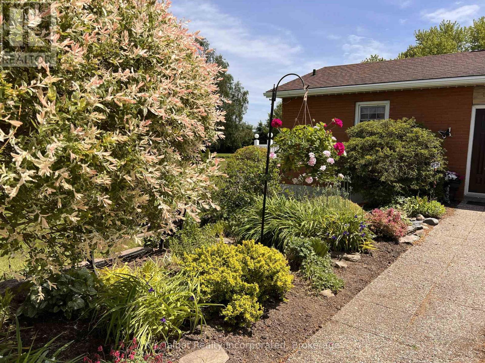 41342 Walton Road, Morris Turnberry, Ontario  N0K 1Z0 - Photo 39 - X12941224