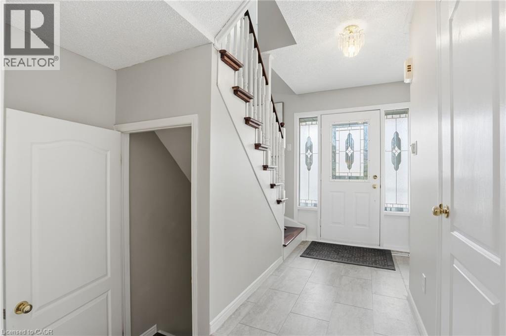 68 Rockhaven Lane, Waterdown, Ontario  L8B 0J9 - Photo 15 - 40816474