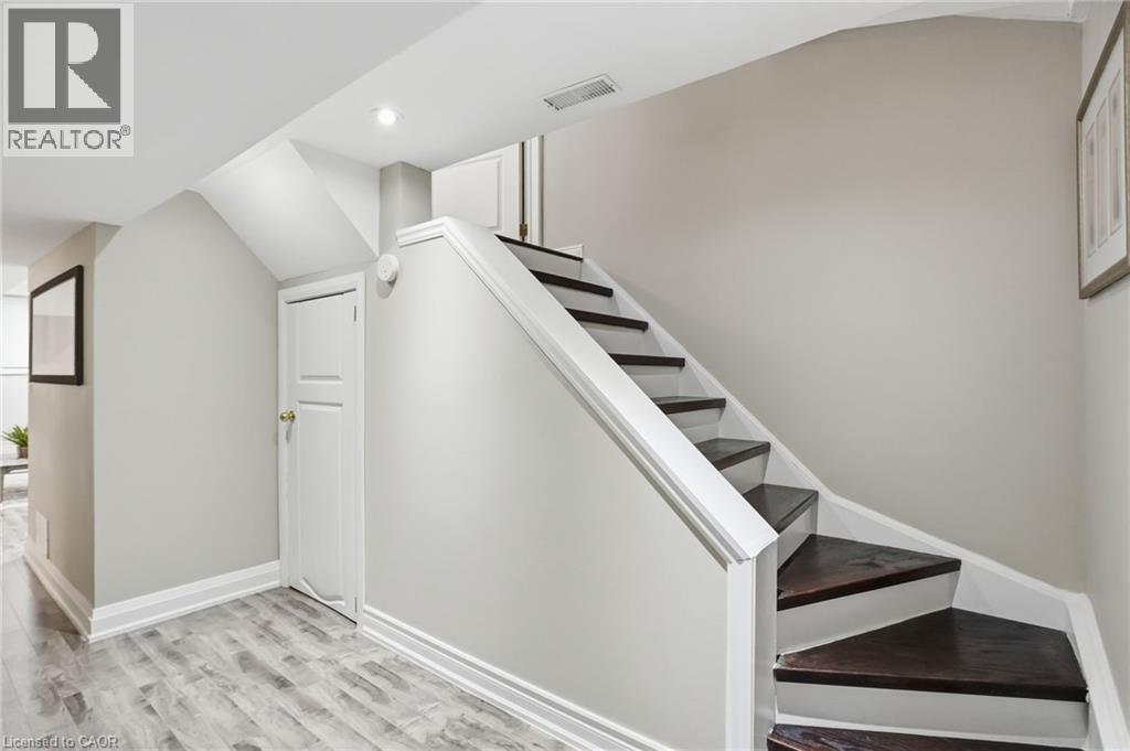 68 Rockhaven Lane, Waterdown, Ontario  L8B 0J9 - Photo 28 - 40816474