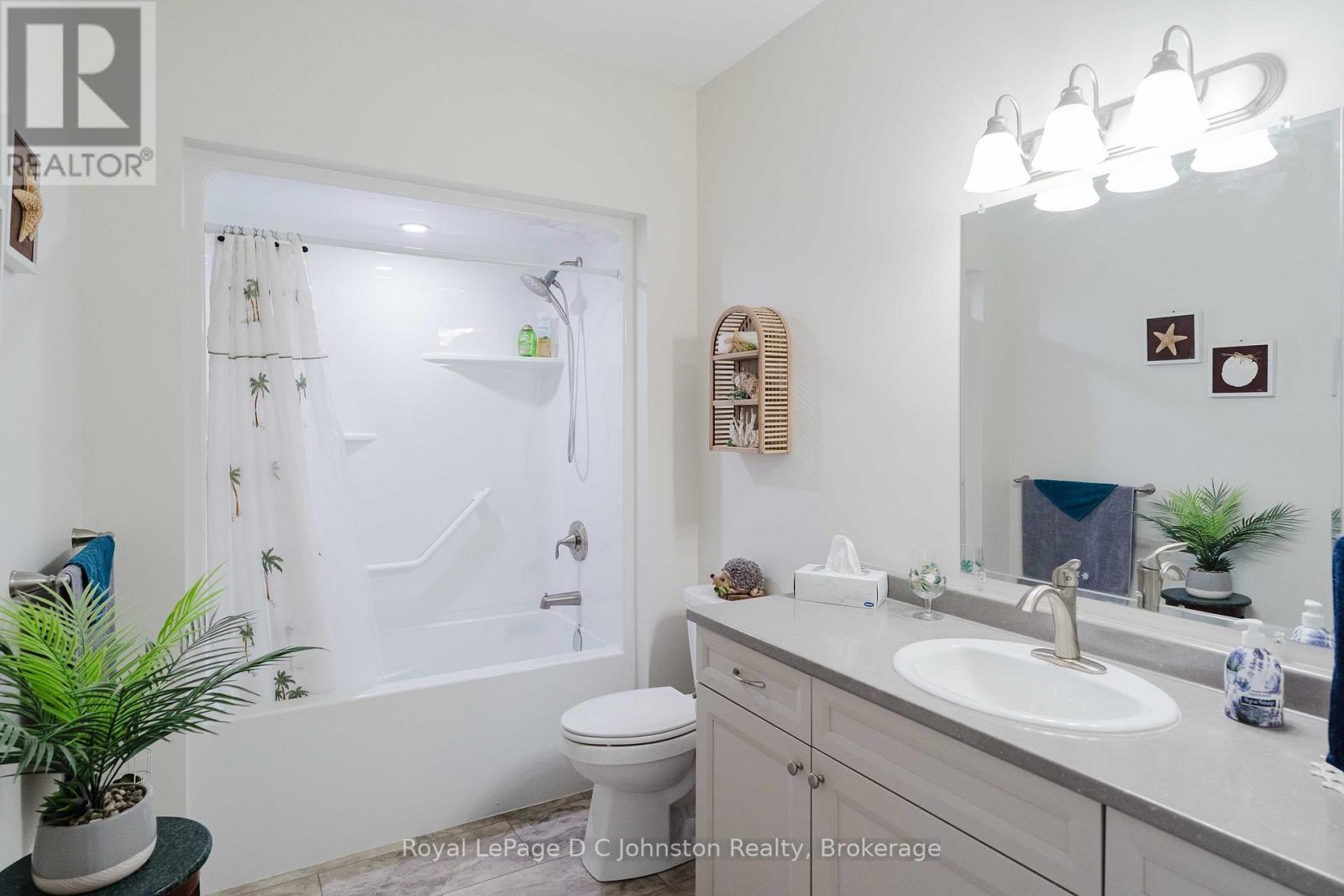 1062 Waterloo Street, Saugeen Shores, Ontario  N0H 2C3 - Photo 26 - X12941452