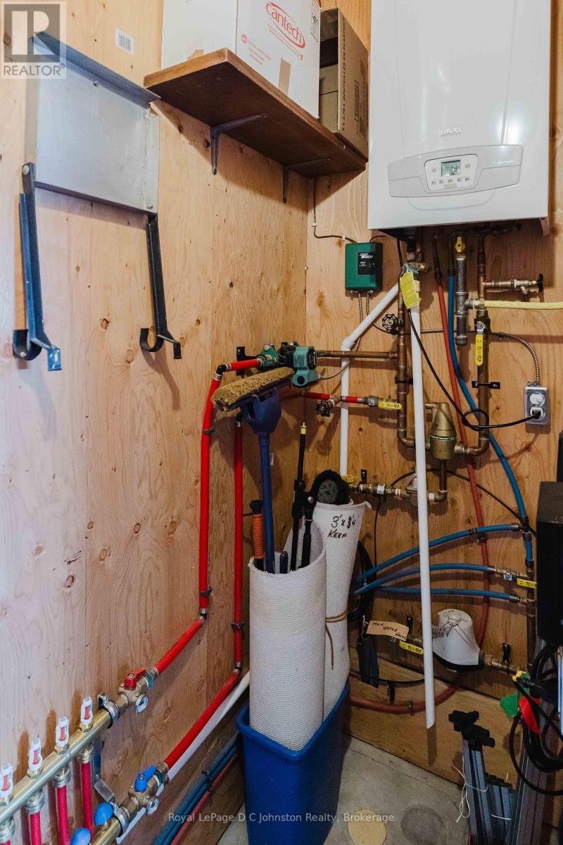 1062 Waterloo Street, Saugeen Shores, Ontario  N0H 2C3 - Photo 29 - X12941452