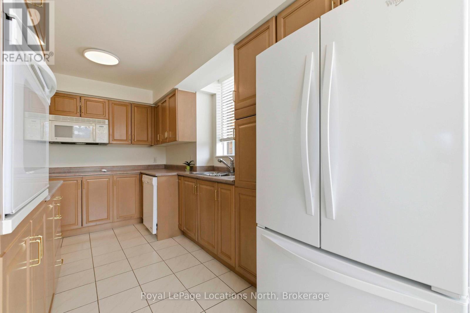 213 - 4 Briar Hill Heights, New Tecumseth, Ontario  L9R 1Z7 - Photo 13 - N12941546