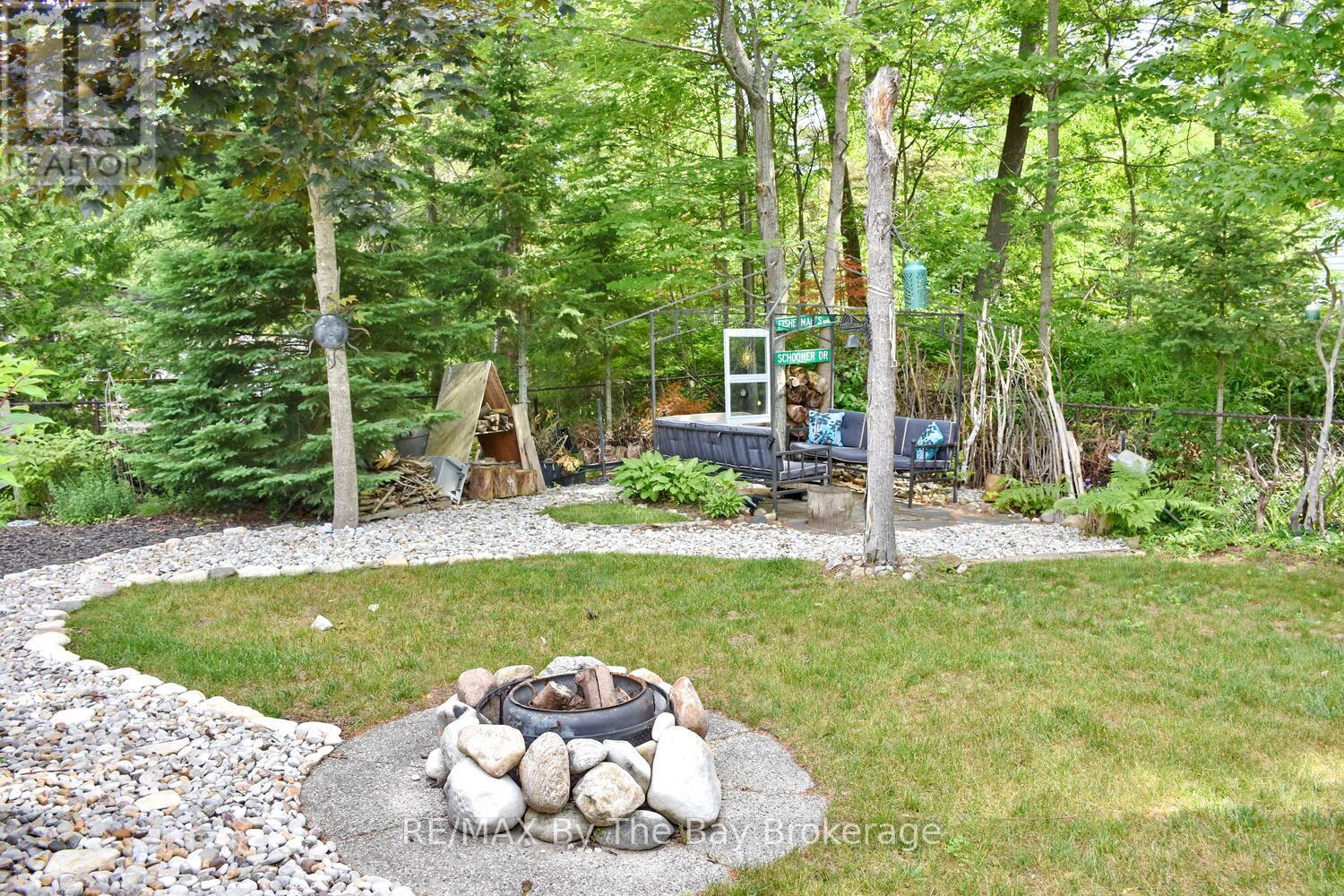 1327 River Road E, Wasaga Beach, Ontario  L9Z 2R7 - Photo 41 - S12941550