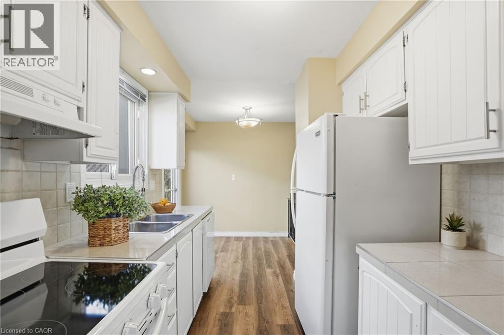 94 Wendover Drive, Hamilton, Ontario  L9C 5X5 - Photo 15 - 40816694