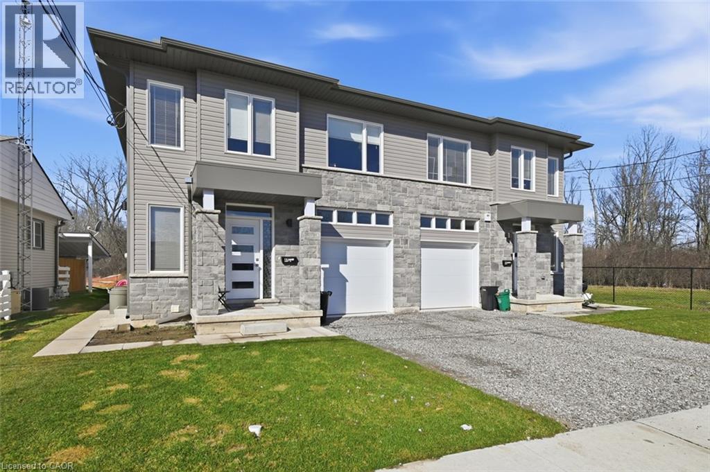 40 Pietz Avenue, Welland, Ontario  L3C 1Z4 - Photo 2 - 40816682