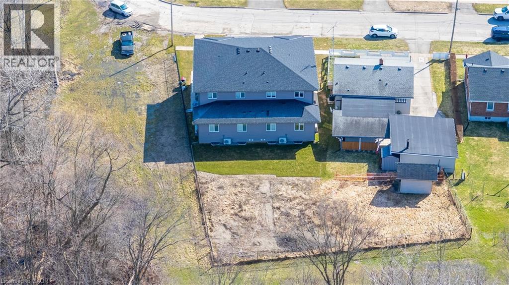 40 Pietz Avenue, Welland, Ontario  L3C 1Z4 - Photo 9 - 40816682