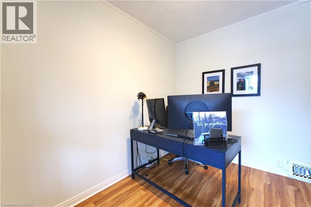 100 Huxley Avenue N, Hamilton, Ontario  L8H 4P2 - Photo 9 - 40816051