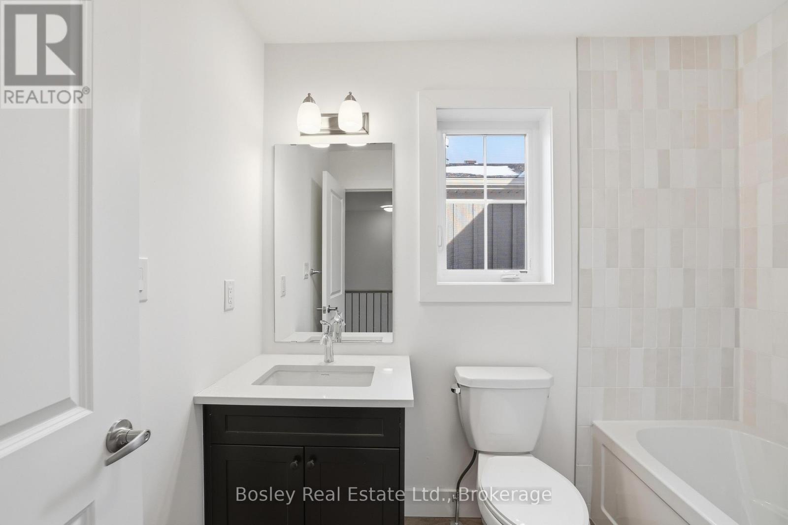 130 White Oak Crescent, Blue Mountains, Ontario  L9Y 5T5 - Photo 24 - X12942020