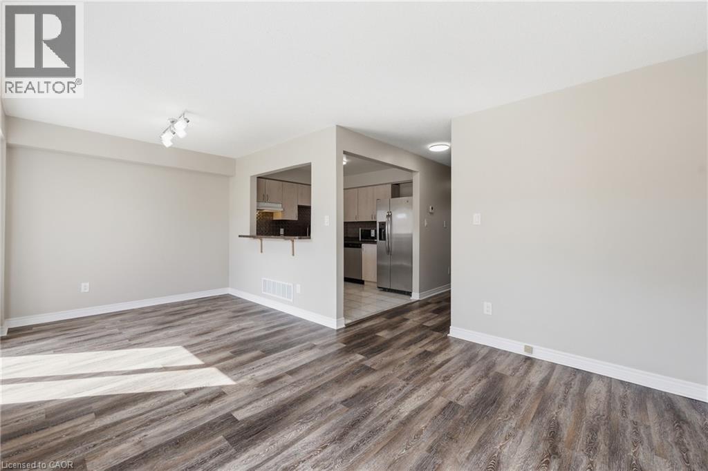 2a Courtland Drive, Brantford, Ontario  N3R 7V8 - Photo 13 - 40816714