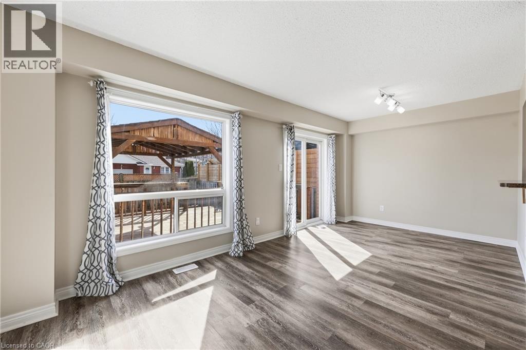 2a Courtland Drive, Brantford, Ontario  N3R 7V8 - Photo 14 - 40816714