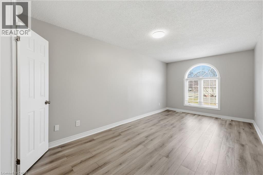 2a Courtland Drive, Brantford, Ontario  N3R 7V8 - Photo 15 - 40816714