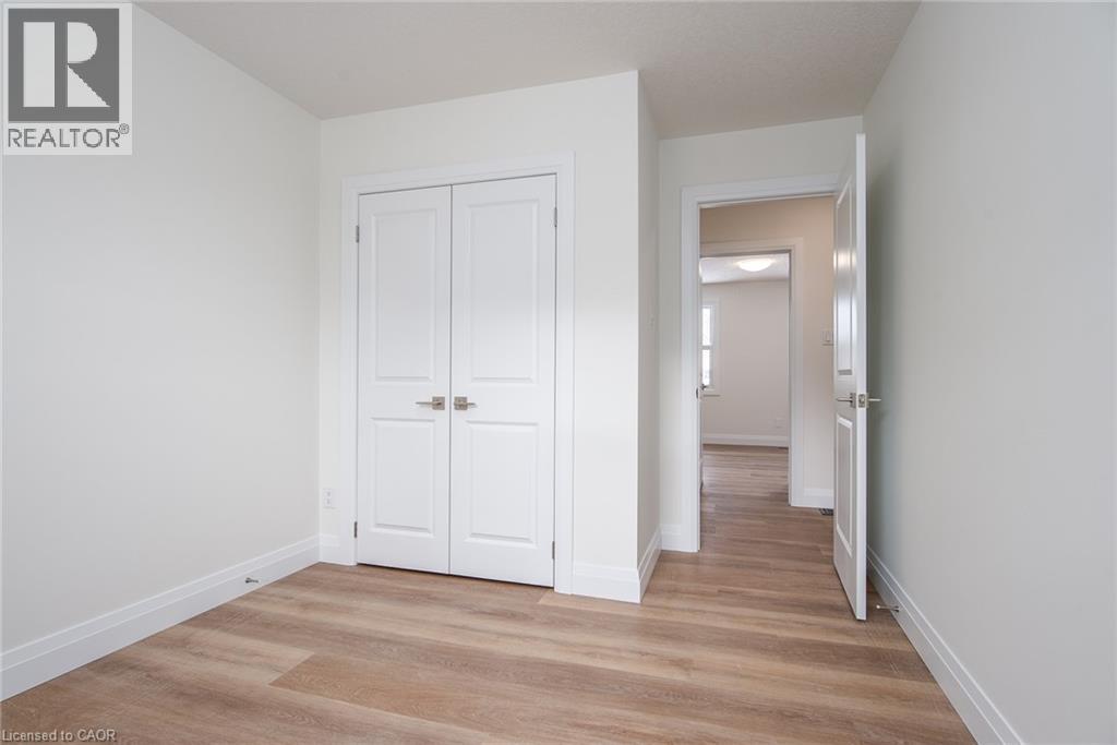 27 Queenston Drive, Kitchener, Ontario  N2B 2T8 - Photo 36 - 40816751