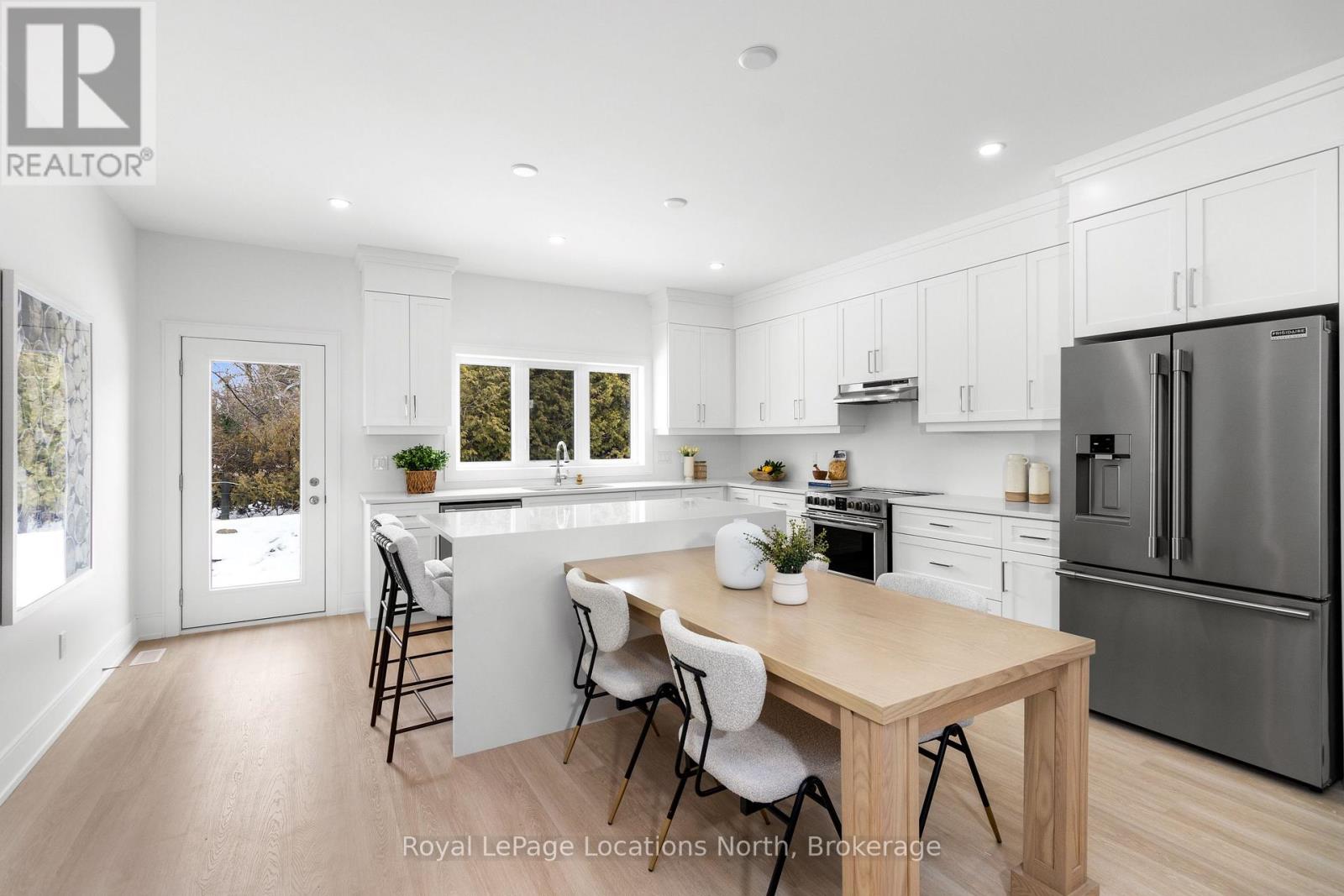 126 Emerson Way, West Grey, Ontario  N0G 1R0 - Photo 11 - X12942534