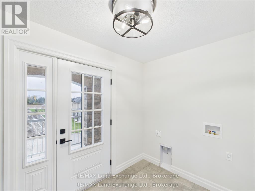 99 Inverness Street N, Kincardine, Ontario  N2Z 1J4 - Photo 13 - X12942564