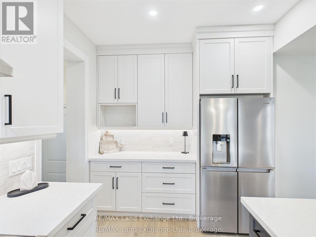 99 Inverness Street N, Kincardine, Ontario  N2Z 1J4 - Photo 6 - X12942564