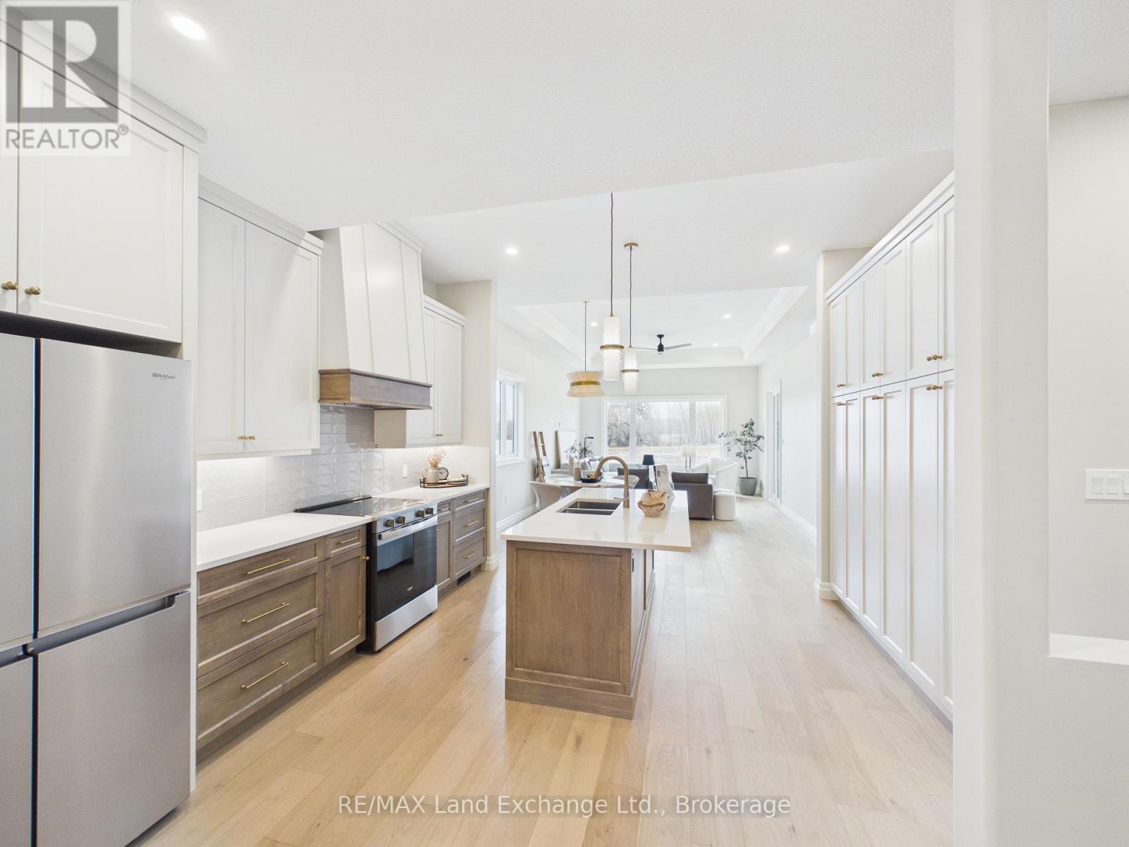 119 Inverness Street N, Kincardine, Ontario  N2Z 1J4 - Photo 4 - X12942566