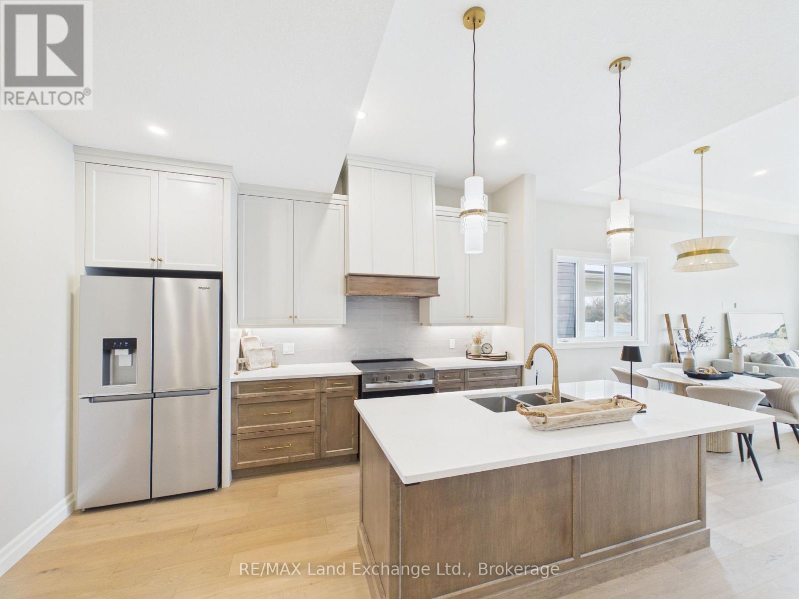 119 Inverness Street N, Kincardine, Ontario  N2Z 1J4 - Photo 6 - X12942566