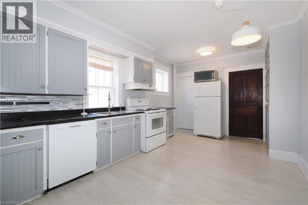 33 Main Street E, Drayton, Ontario  N0G 1P0 - Photo 13 - 40813998