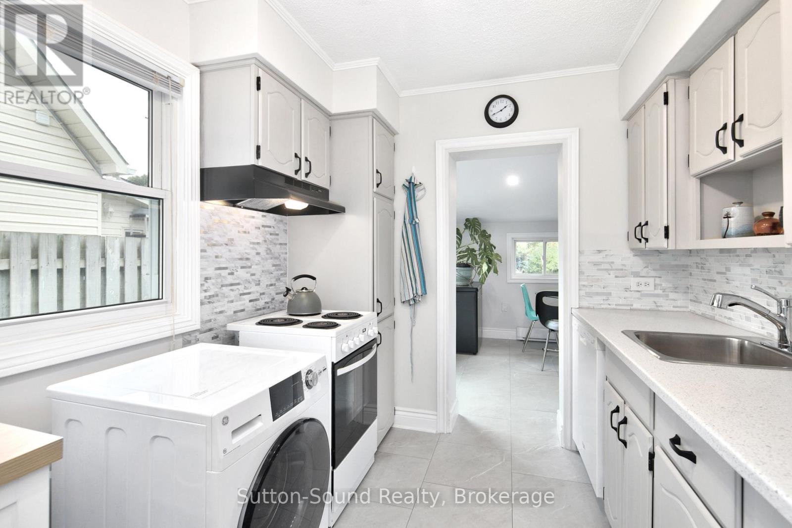 785 7th Street E, Owen Sound, Ontario  N4K 1J8 - Photo 11 - X12942626