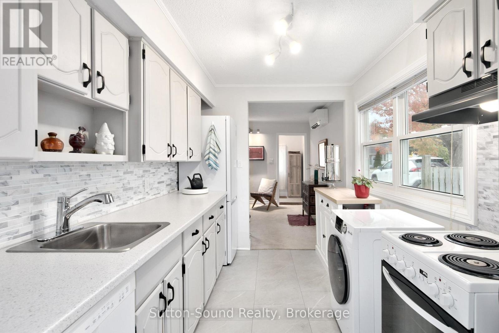 785 7th Street E, Owen Sound, Ontario  N4K 1J8 - Photo 12 - X12942626